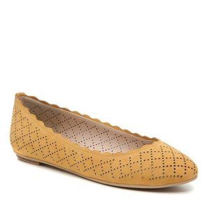 Kelly & Katie Weslyne ballet flat